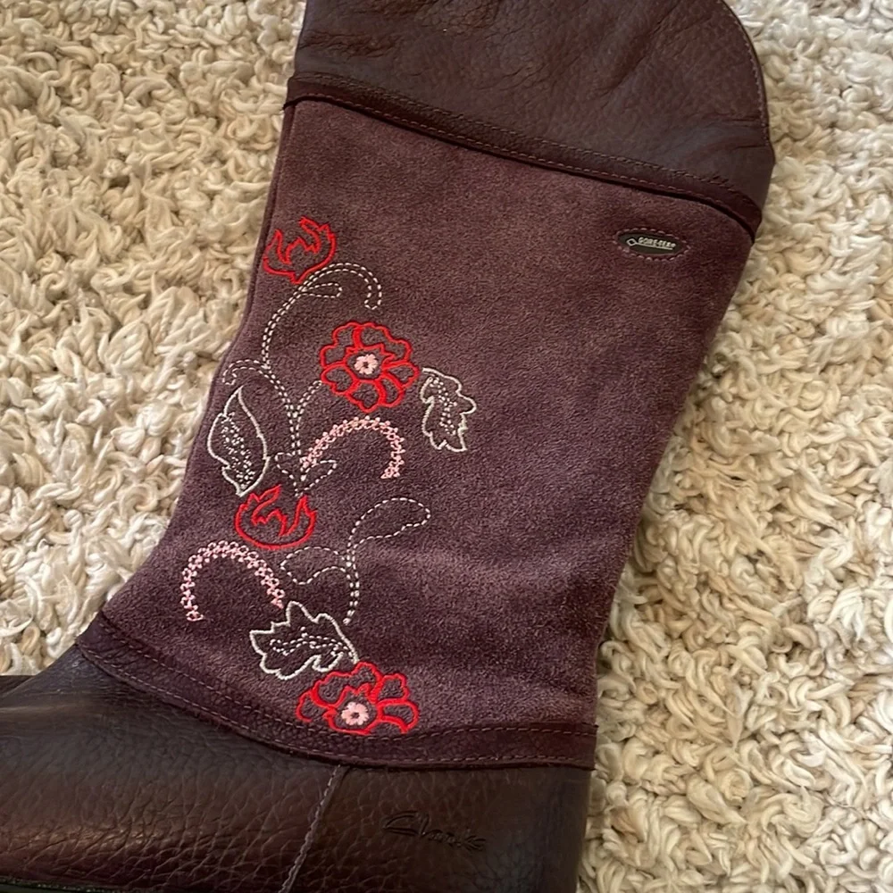 Clarks Plum Leather Riding Boots w/Gortex, Size 3.5